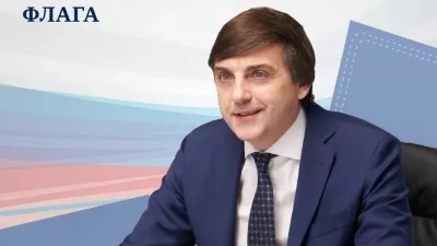 Поздравление министра просвещения с Днем государственного флага